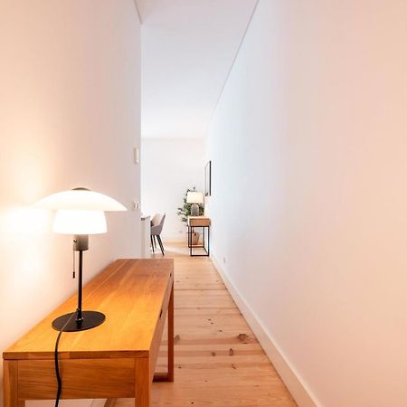 Guestready - Spacious 2 Bedroom Apt Near The River Lisbon Bagian luar foto