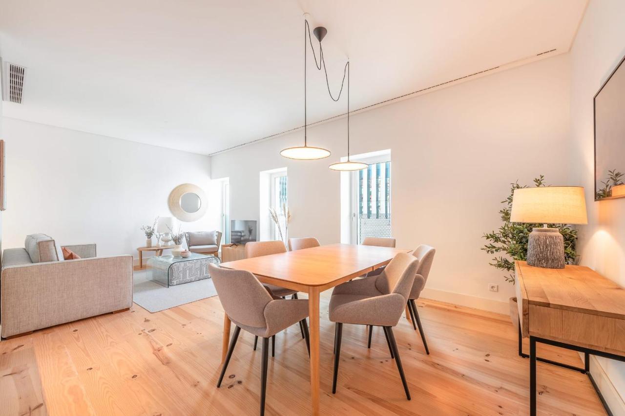 Guestready - Spacious 2 Bedroom Apt Near The River Lisbon Bagian luar foto