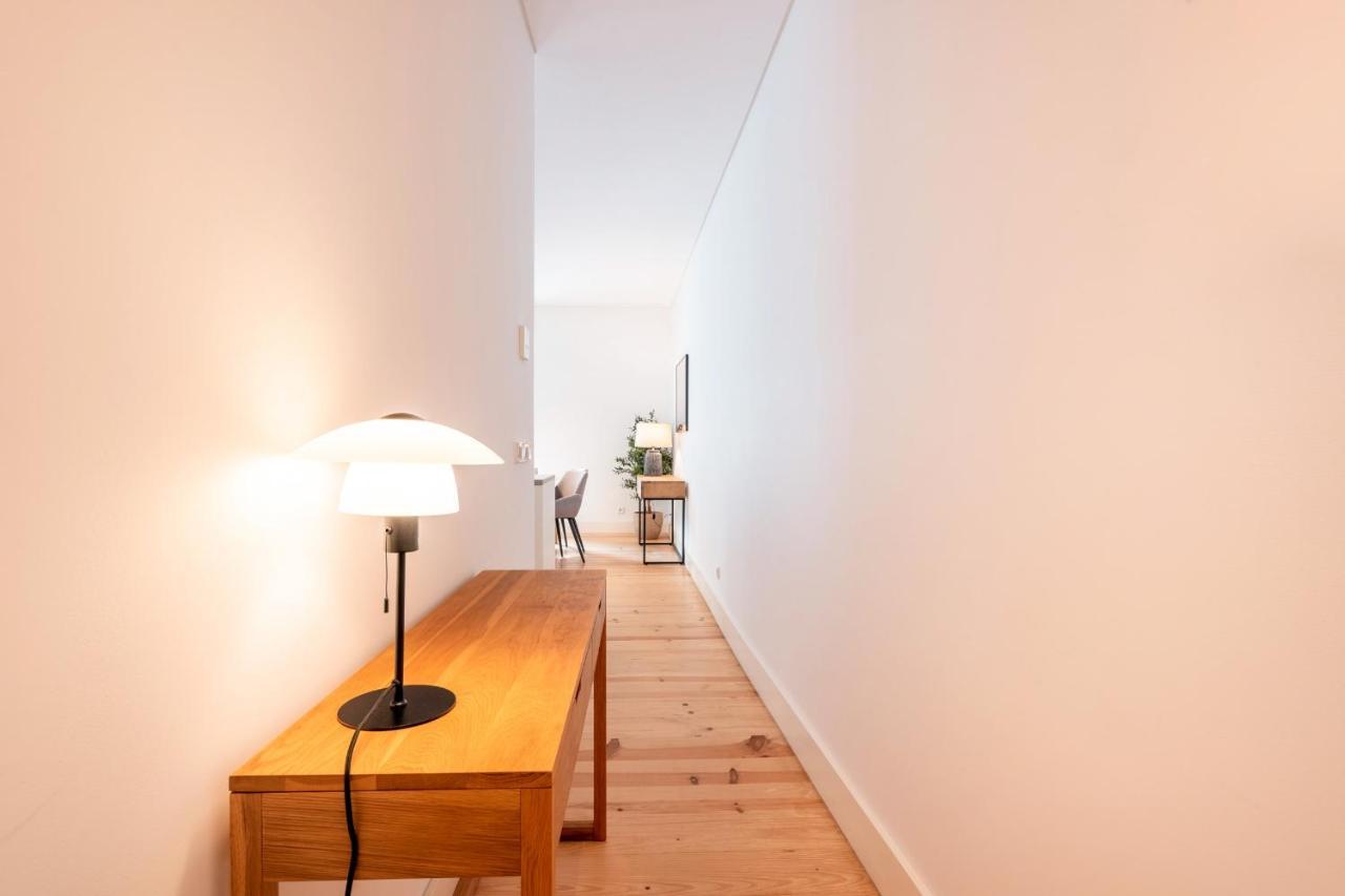 Guestready - Spacious 2 Bedroom Apt Near The River Lisbon Bagian luar foto